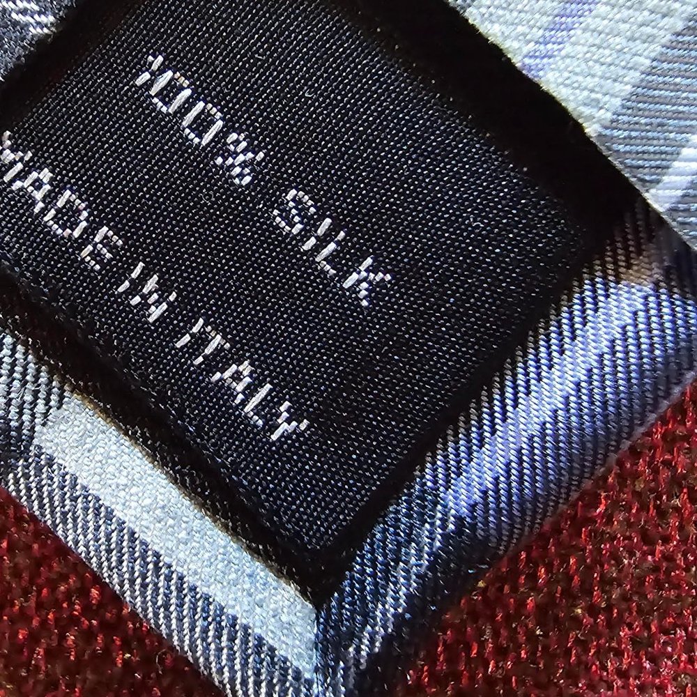 Brand New - Tom Ford 100% Silk Tie Made in Italy - Picture 6 of 8